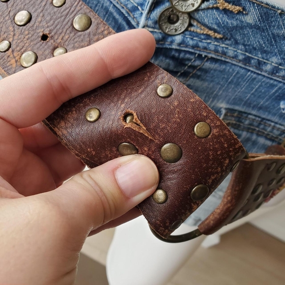 Betsey Johnson Brown Belt with Pink Floral Design - Picture 2 of 8